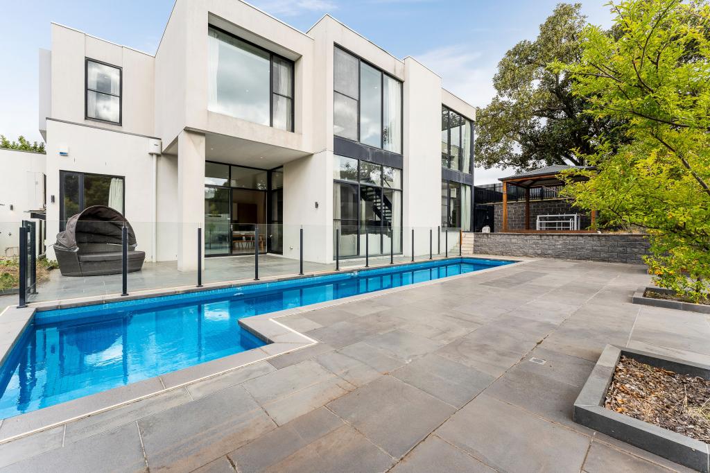 35 Main Dr, Kew, VIC 3101