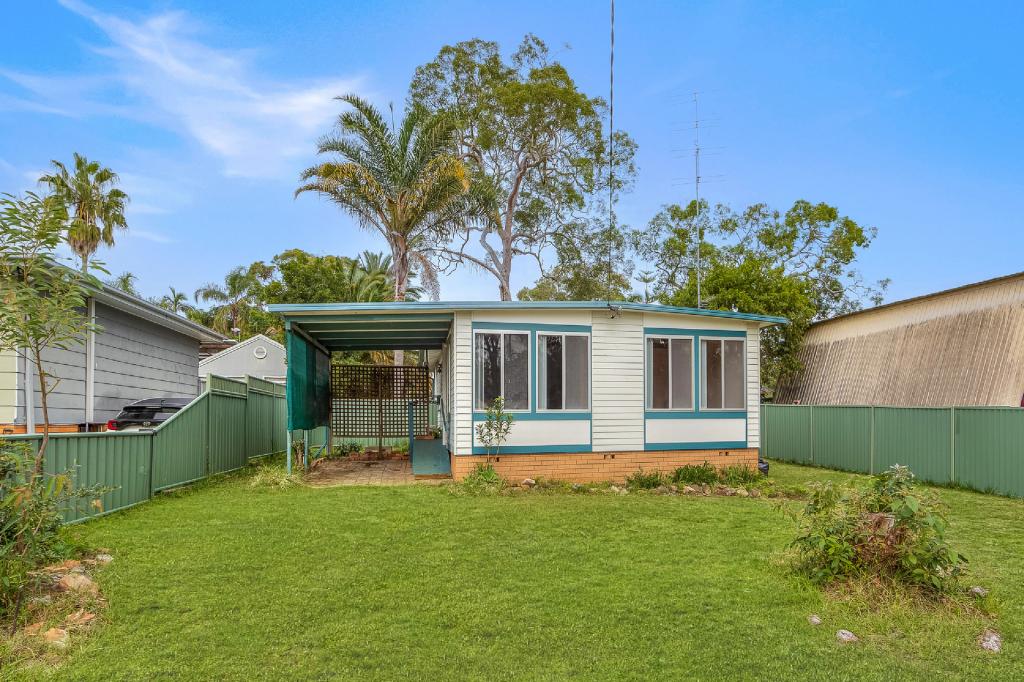 32 Wadalba Ave, Lake Haven, NSW 2263