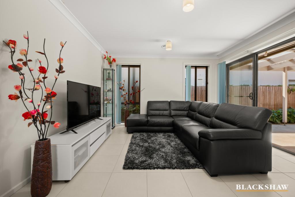 26 Turbayne Cres, Forde, ACT 2914