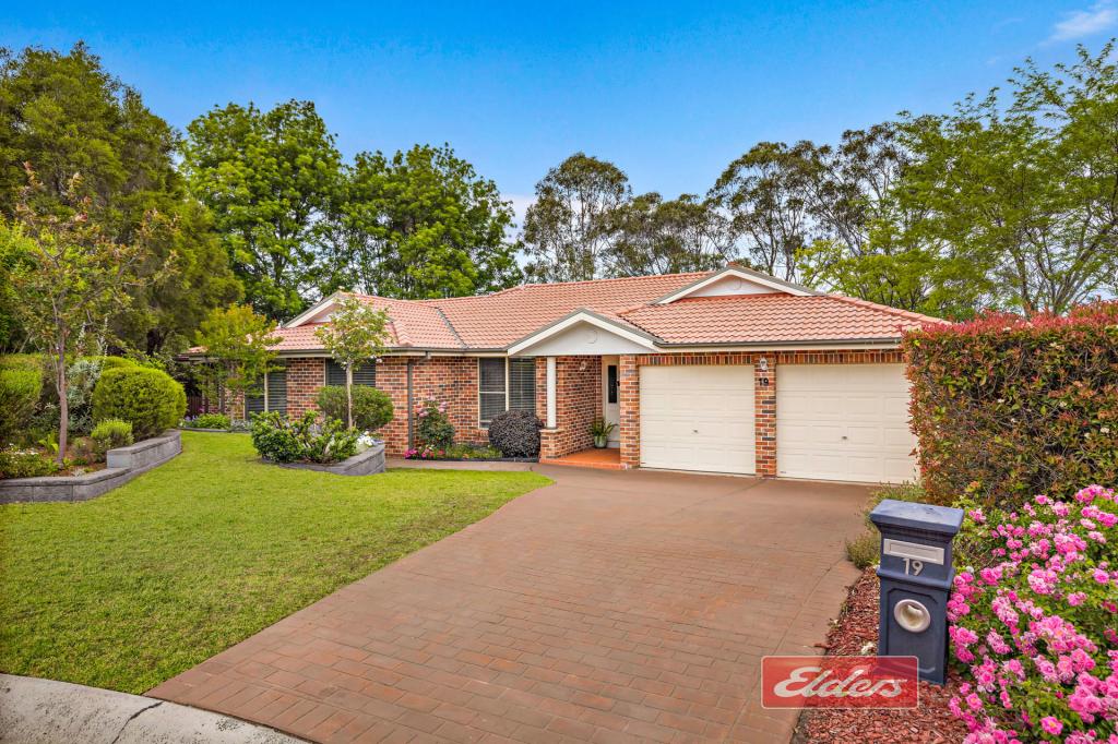 19 Emmett Cl, Picton, NSW 2571