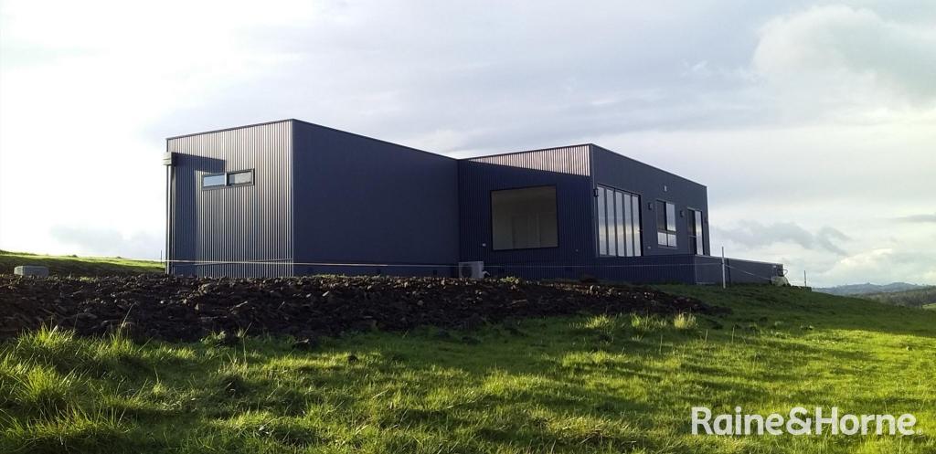 22 Pethybridges Rd, Taradale, VIC 3447