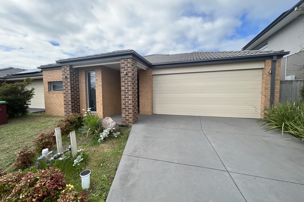 3 Elmtree Cres, Clyde North, VIC 3978