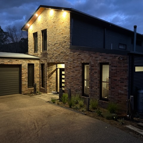 2 LOUIS RISE, KILMORE EAST, VIC 3764