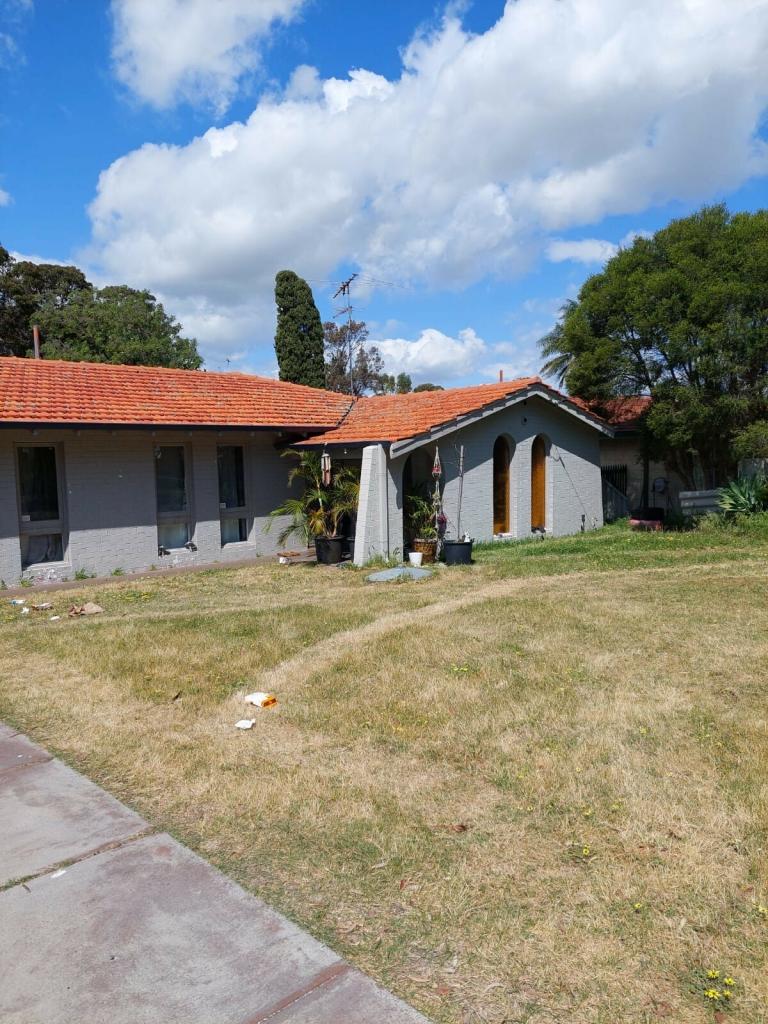 24 Glendale Ave, Hamersley, WA 6022