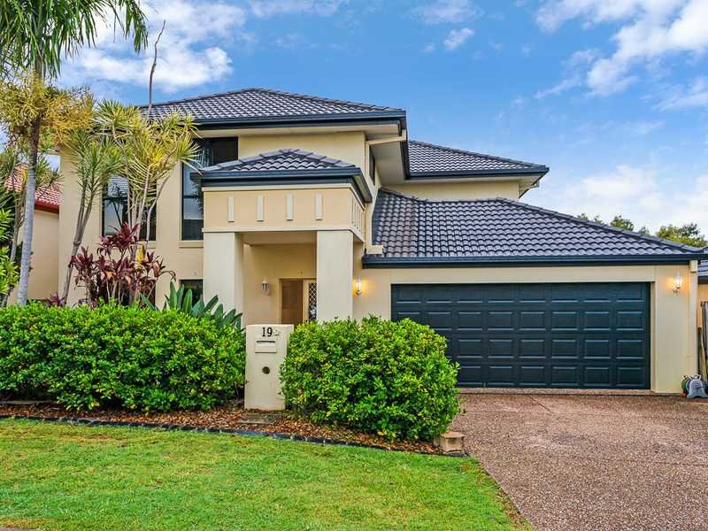 19 Gerona Cct, Varsity Lakes, QLD 4227