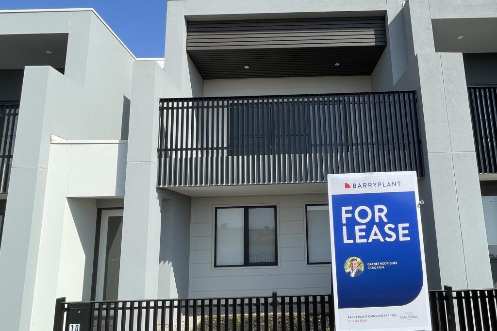 10 Pretty Walk, Fraser Rise, VIC 3336