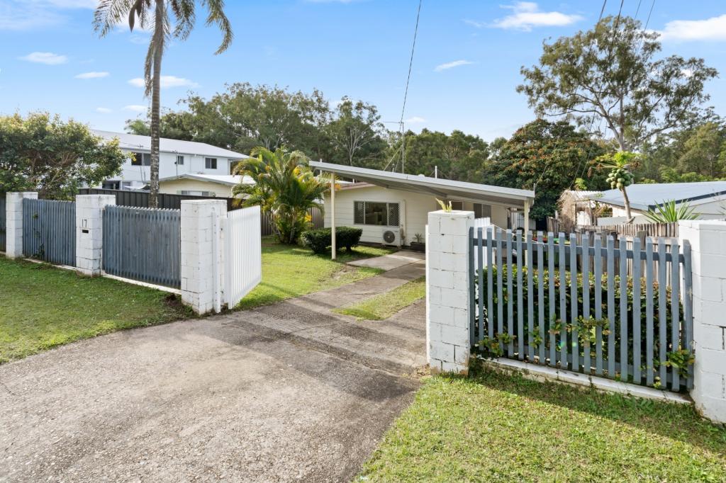 17 Sungold Ave, Southport, QLD 4215