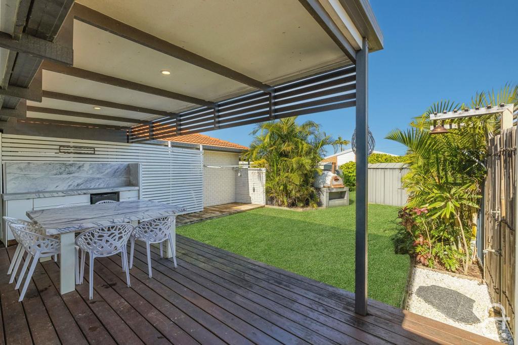 1/6 Currawan St, Warana, QLD 4575
