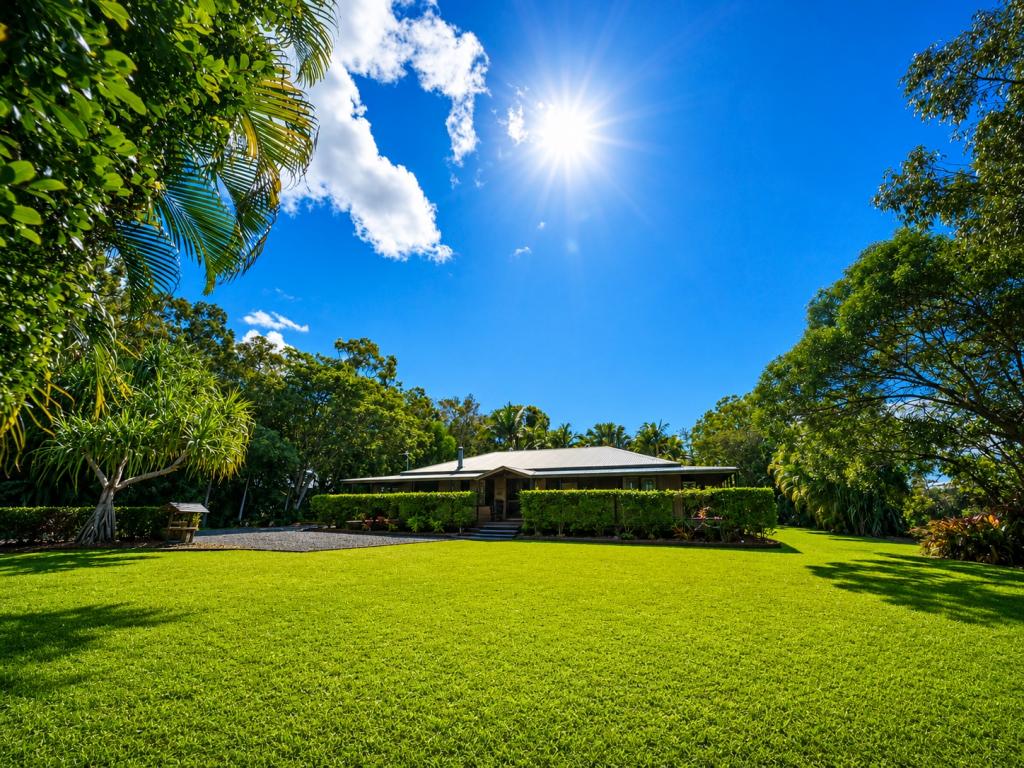 16-18 Mungara Ct, Wondunna, QLD 4655