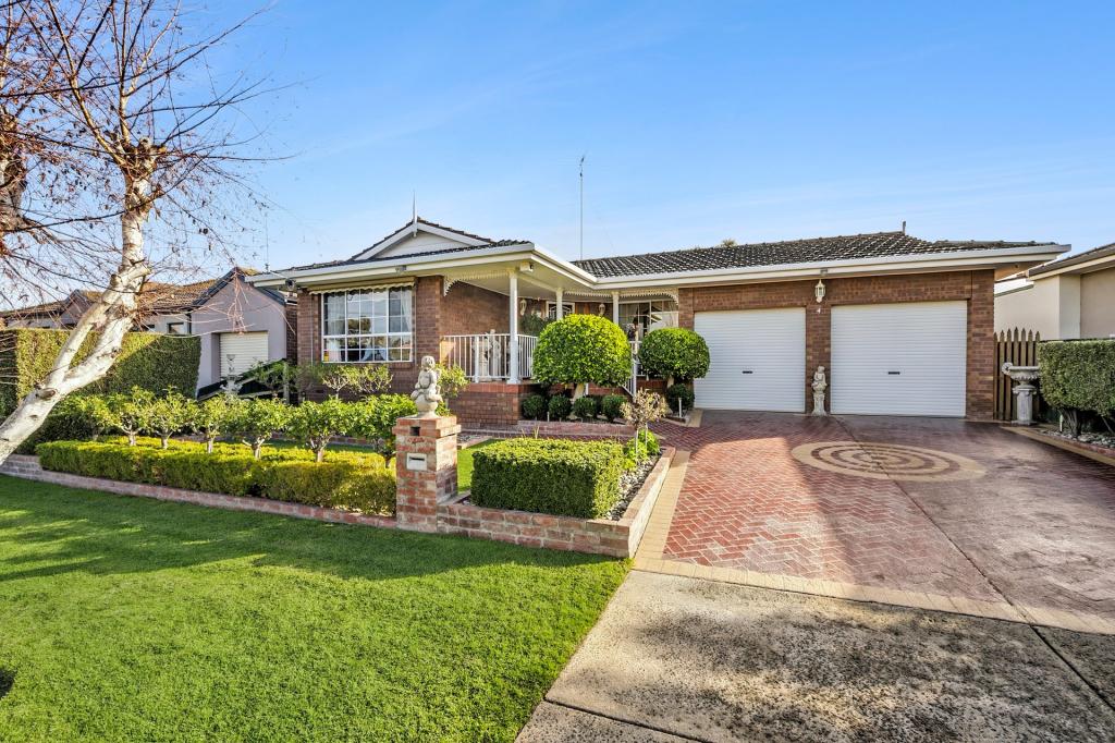 4 Shannahan Dr, Norlane, VIC 3214
