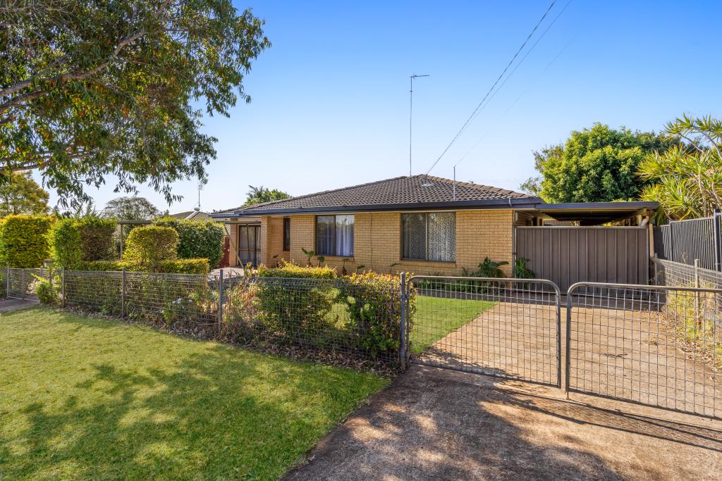 25 Hinkler Cres, Wilsonton, QLD 4350