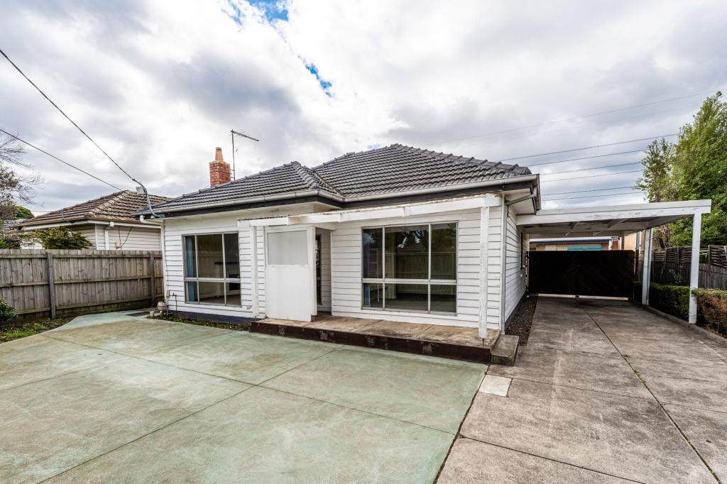 22 Banbury Rd, Reservoir, VIC 3073