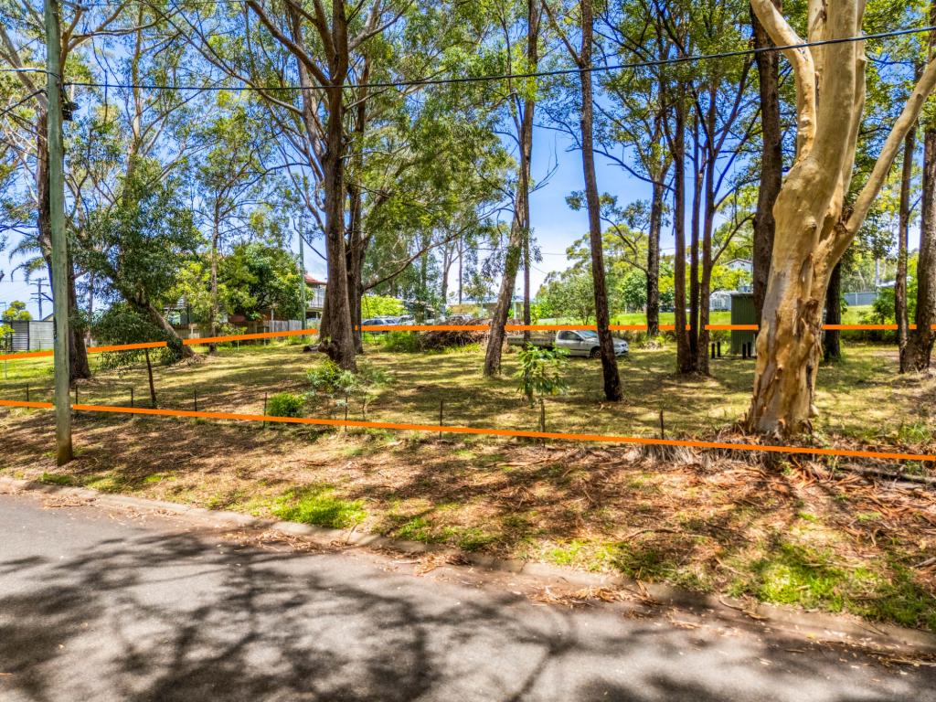 32 Titala St, Russell Island, QLD 4184