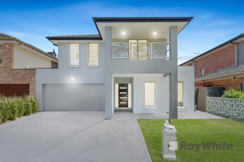 40 HIDDEN GROVE BVD, KEYSBOROUGH, VIC 3173