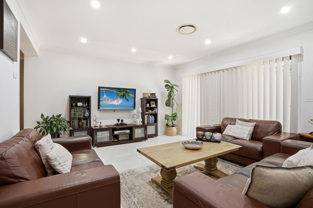 14 Matheson Gr, Hassall Grove, NSW 2761