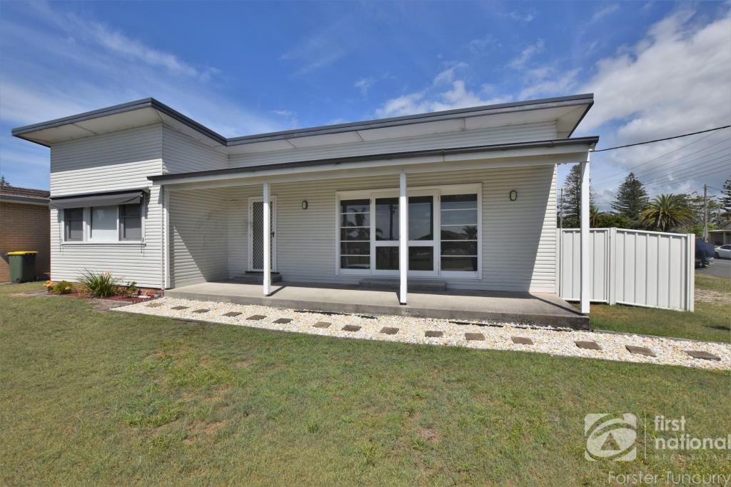1 Point Rd, Tuncurry, NSW 2428