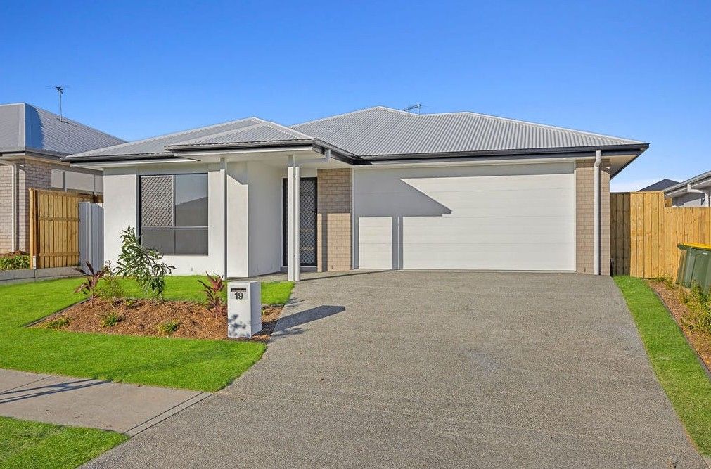 19 Neilson Way, Walloon, QLD 4306