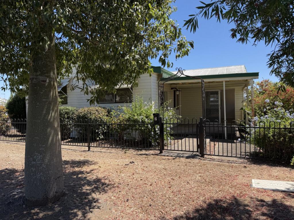 2 Rutherford St, Monto, QLD 4630