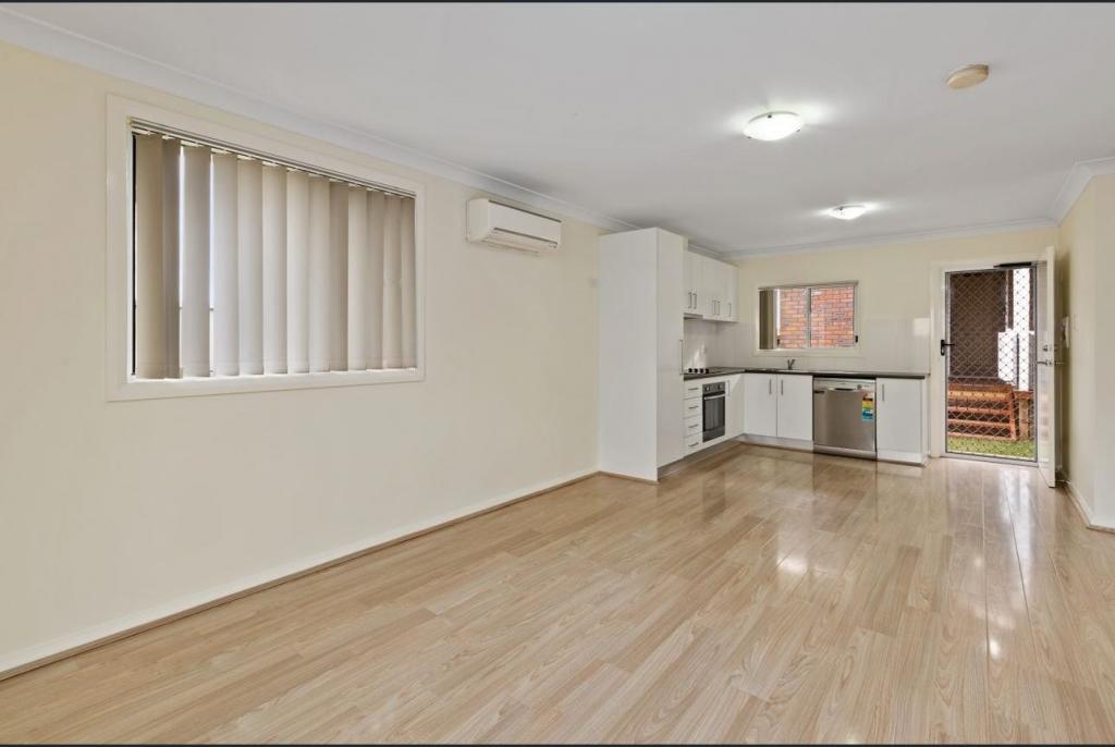 15a Bombala Cres, Quakers Hill, NSW 2763