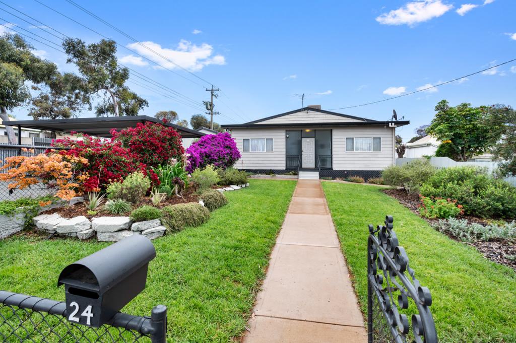 24 Ward St, Lamington, WA 6430