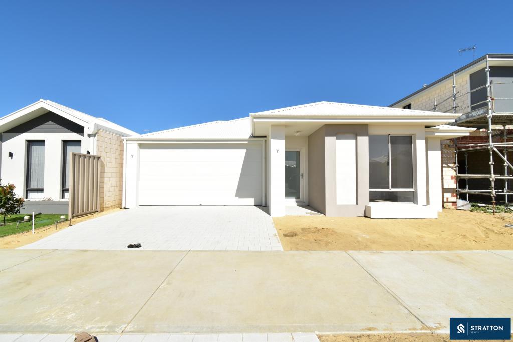 27 Gumblossom Ave, Piara Waters, WA 6112