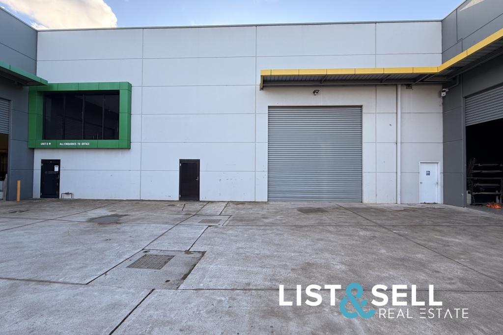 8/23-25 Bluett Dr, Smeaton Grange, NSW 2567