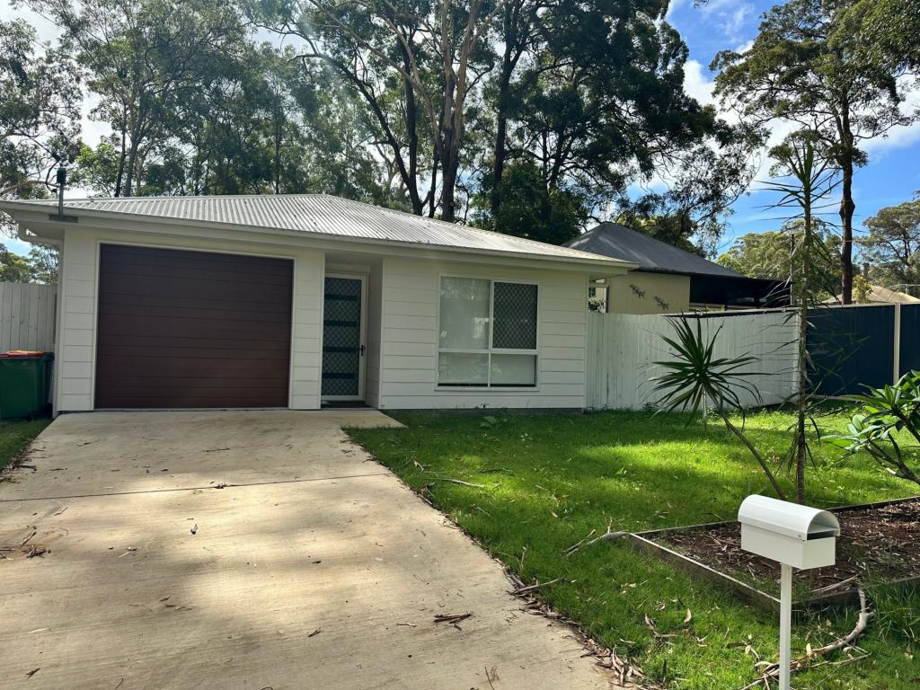 3 Billambang St, Russell Island, QLD 4184