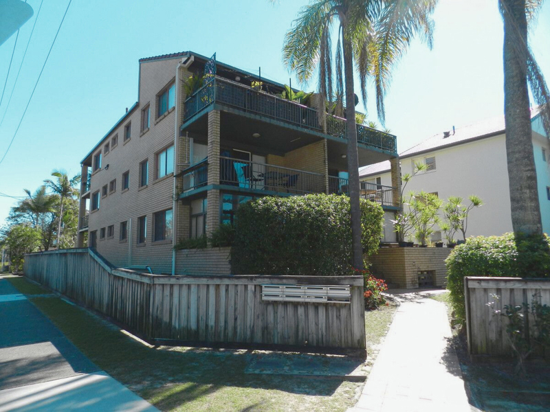 4/152 Surf Pde, Broadbeach, QLD 4218