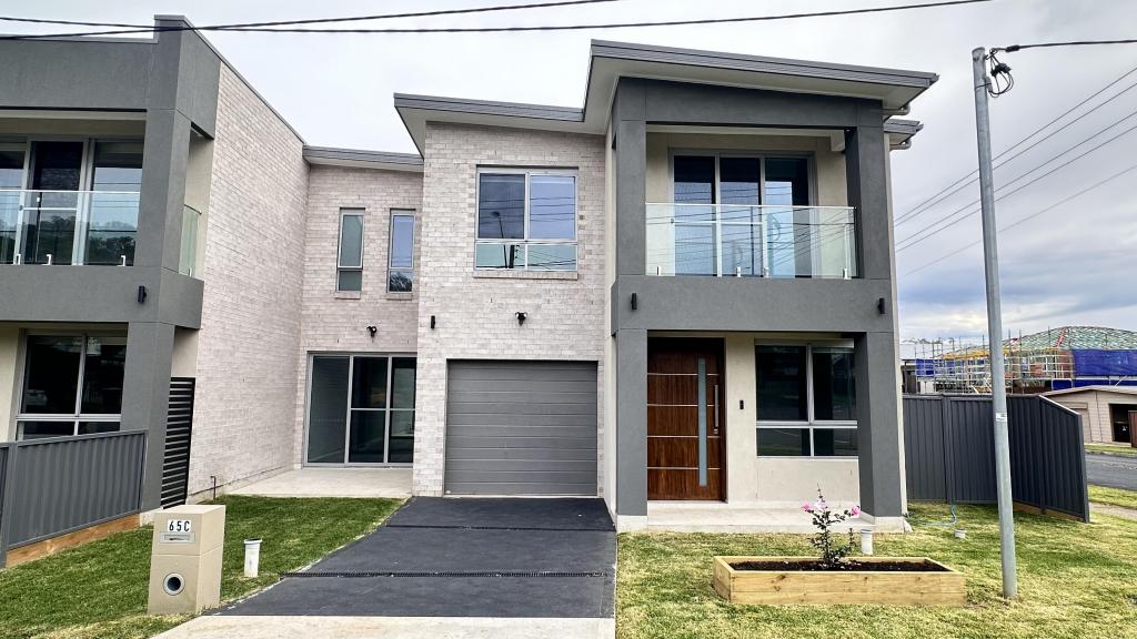 65c Kent St, Minto, NSW 2566