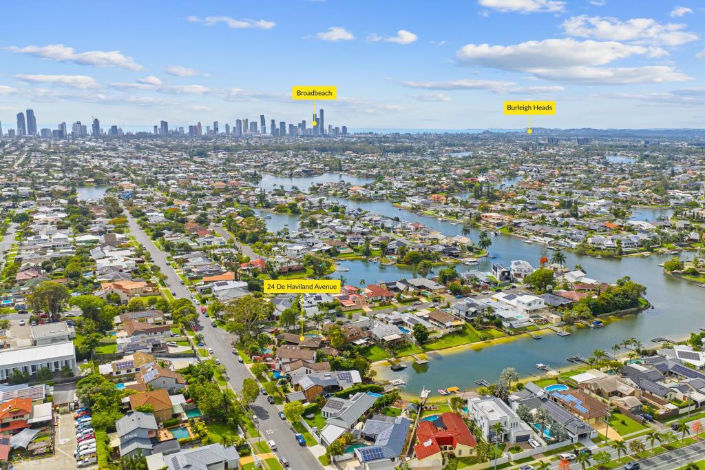 24 De Haviland Ave, Benowa, QLD 4217