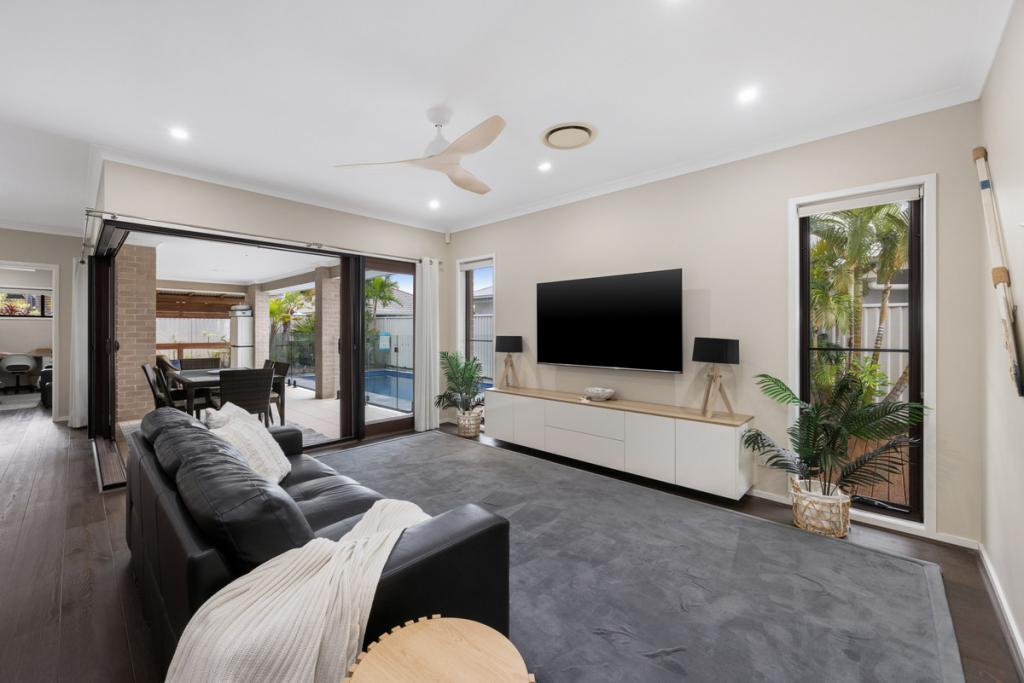 18 Teal St, Caloundra West, QLD 4551