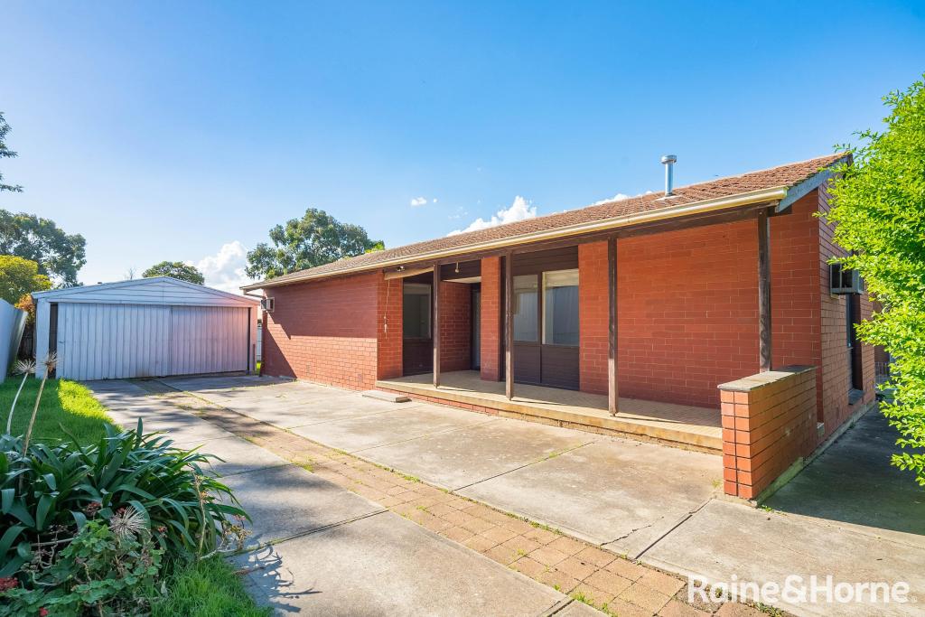 11 Diana Cres, Morphett Vale, SA 5162
