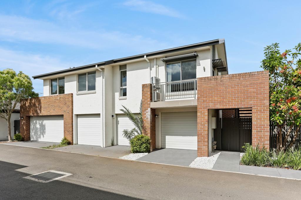 12 CHAROLAIS AVE, ELIZABETH HILLS, NSW 2171