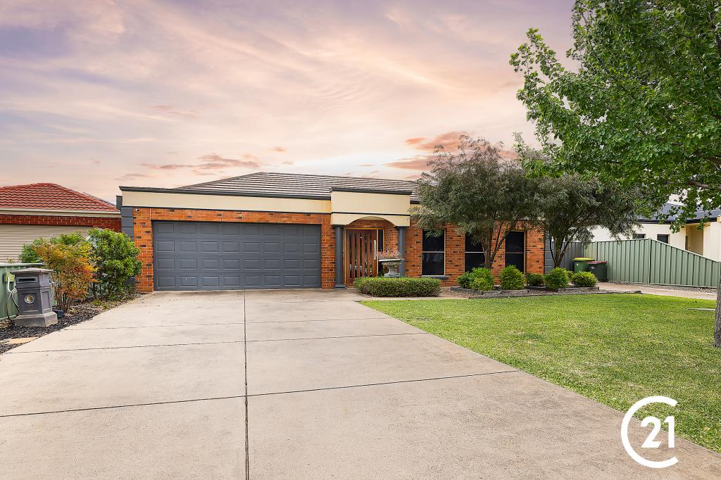 17 Woodlands Cct, Echuca, VIC 3564