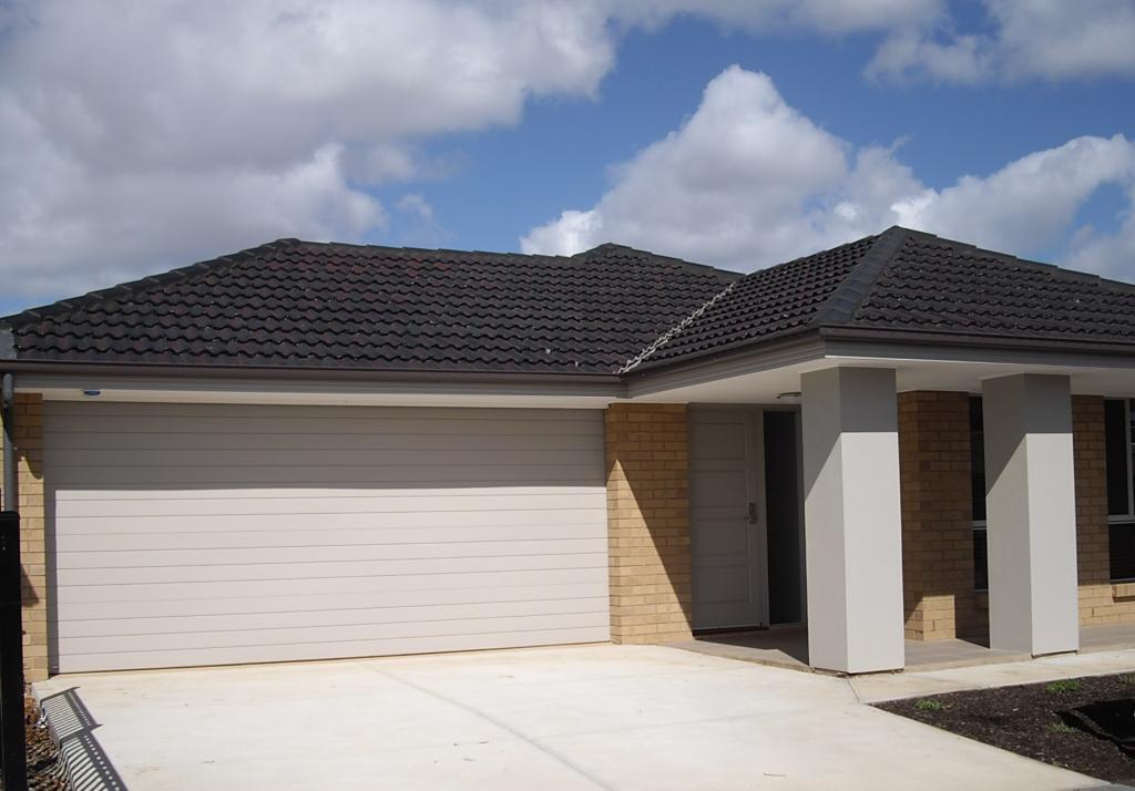 11 Tudor Cres, Smithfield Plains, SA 5114