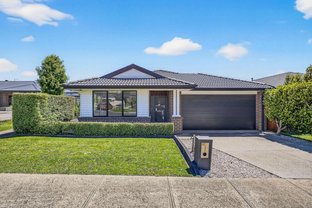 12 OGILVIE CT, CRANBOURNE EAST, VIC 3977