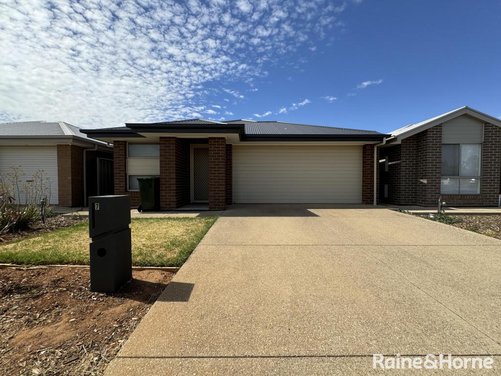 7 Senna Ave, Andrews Farm, SA 5114
