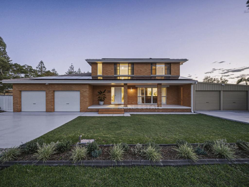 38 Avenue Of The Allies, Tanilba Bay, NSW 2319