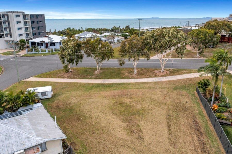 12 Pacific Ave, Tannum Sands, QLD 4680