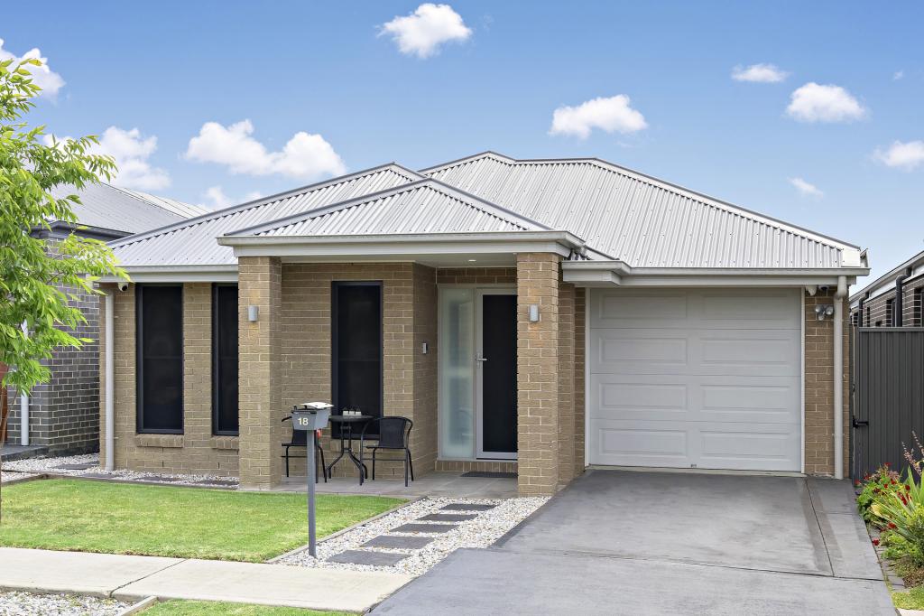 18 Audley Cct, Gregory Hills, NSW 2557