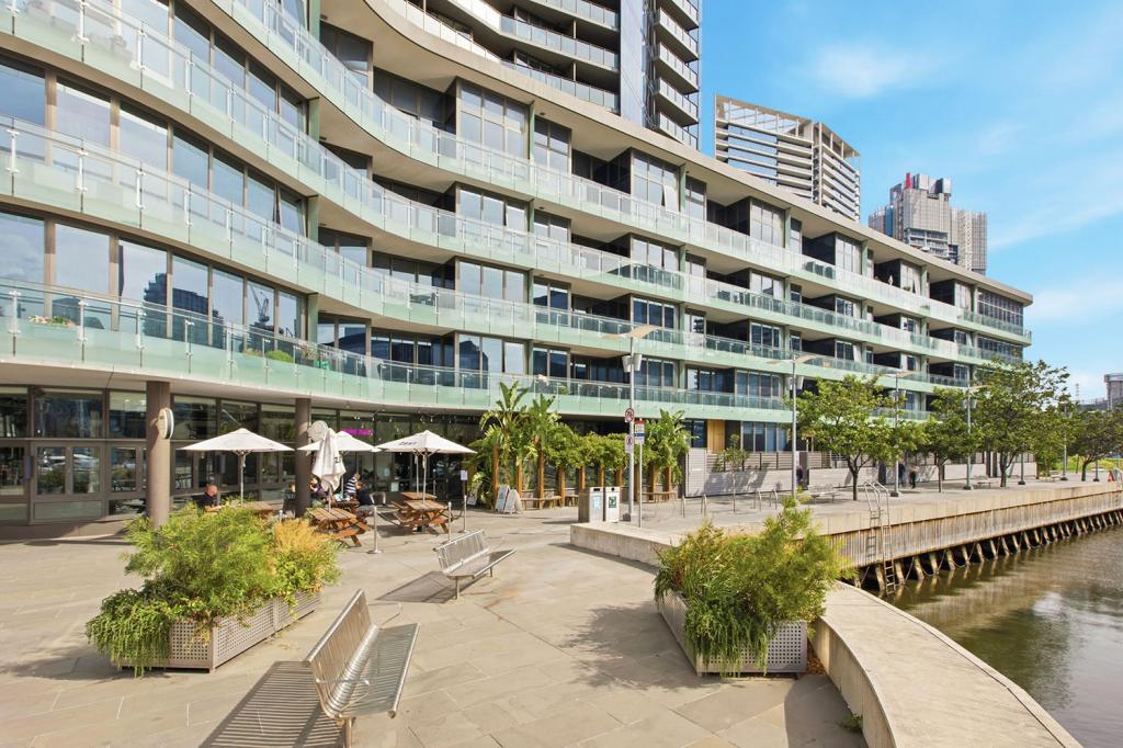 304/100 Lorimer St, Docklands, VIC 3008