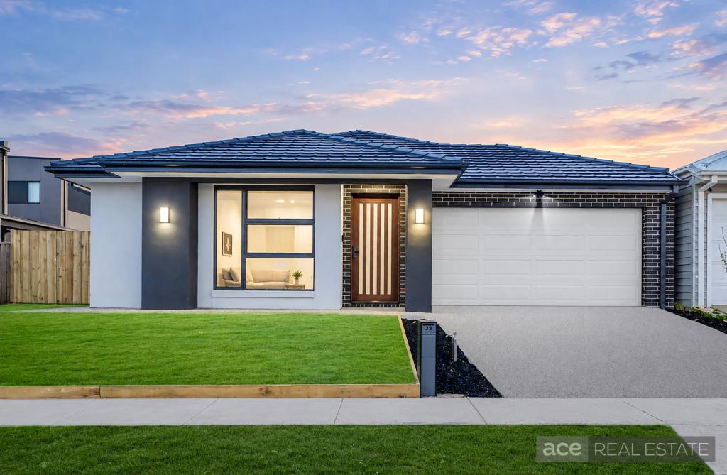 33 Vangel Rd, Sunbury, VIC 3429