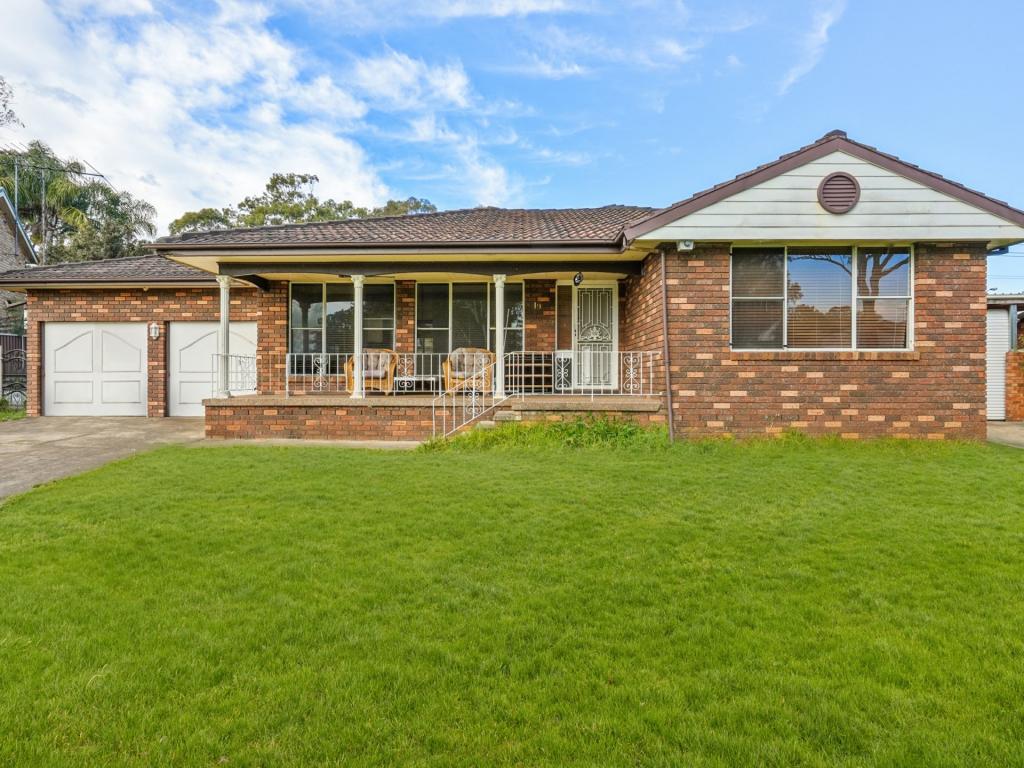 19 Clifford Cres, Ingleburn, NSW 2565