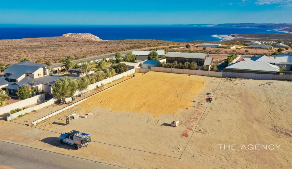 8 Mariner Cres, Kalbarri, WA 6536