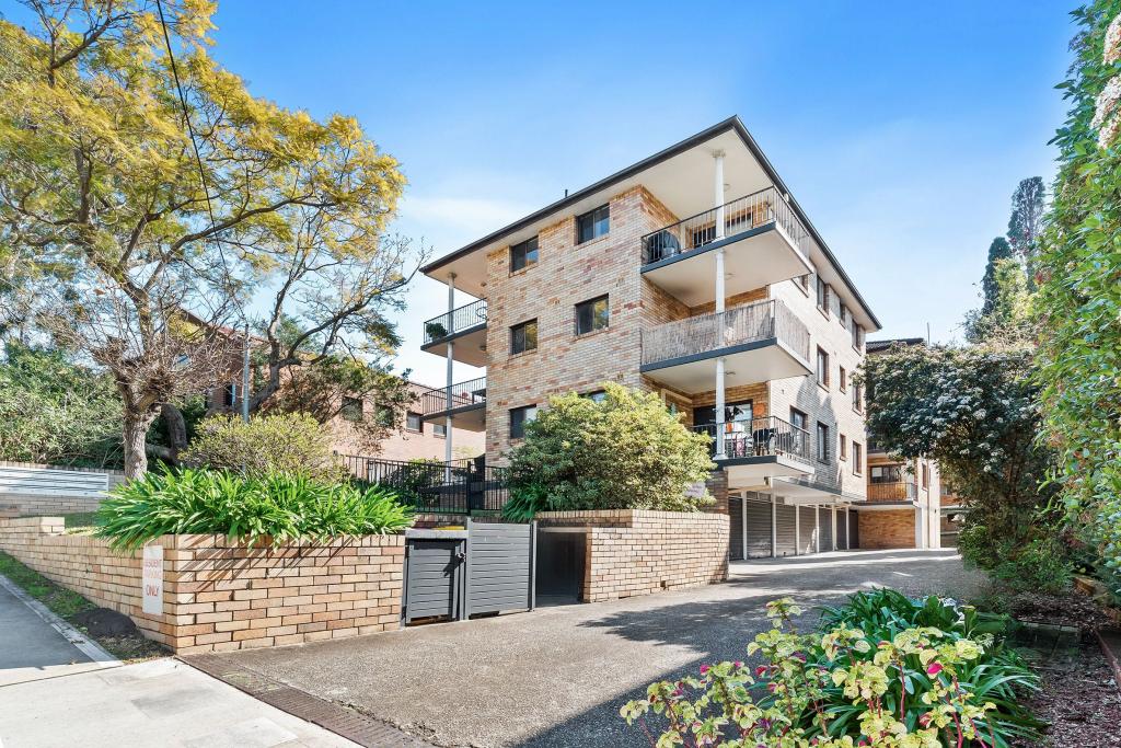 3/8 Pittwater Rd, Gladesville, NSW 2111