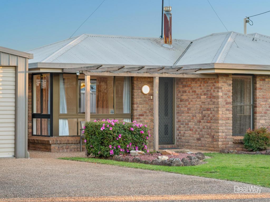 4 Janet Ct, Wilsonton, QLD 4350