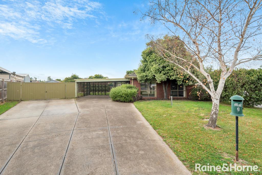 9 Paterson Ct, Brookfield, VIC 3338