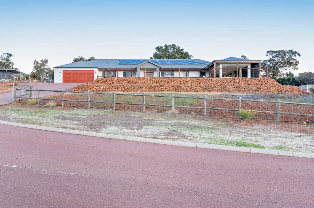 14 PAULL VIEW, BEDFORDALE, WA 6112