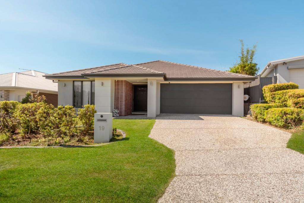 19 Gatina Cres, Coomera, QLD 4209