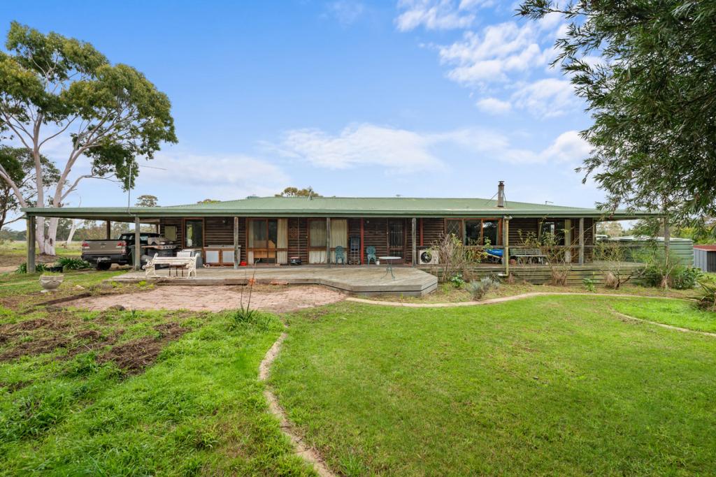 68 Gooch Rd, Stratford, VIC 3862